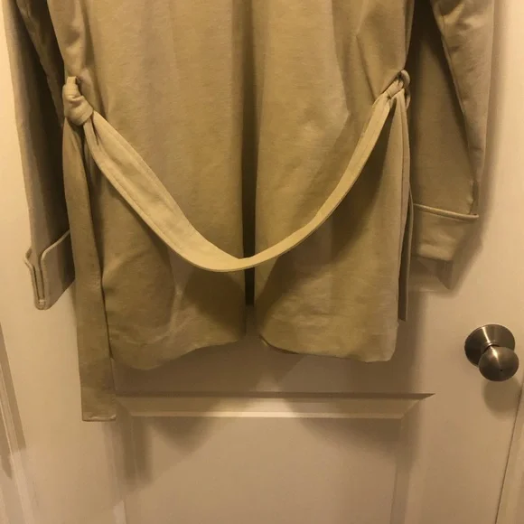 Isabella Bird Medium Tan Coat - Picture 14 of 16